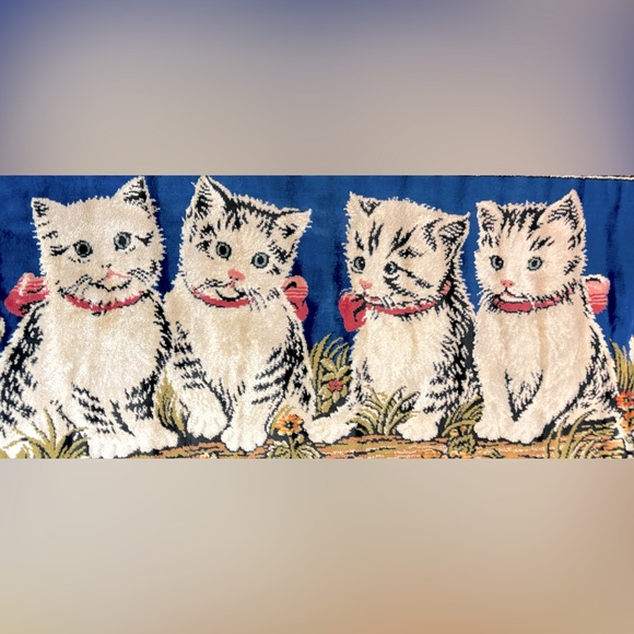 Vintage Italian White Kittens Tapestry 38”x 19” Dist.P &C Ramallah Trading Co NY - Picture 3 of 16